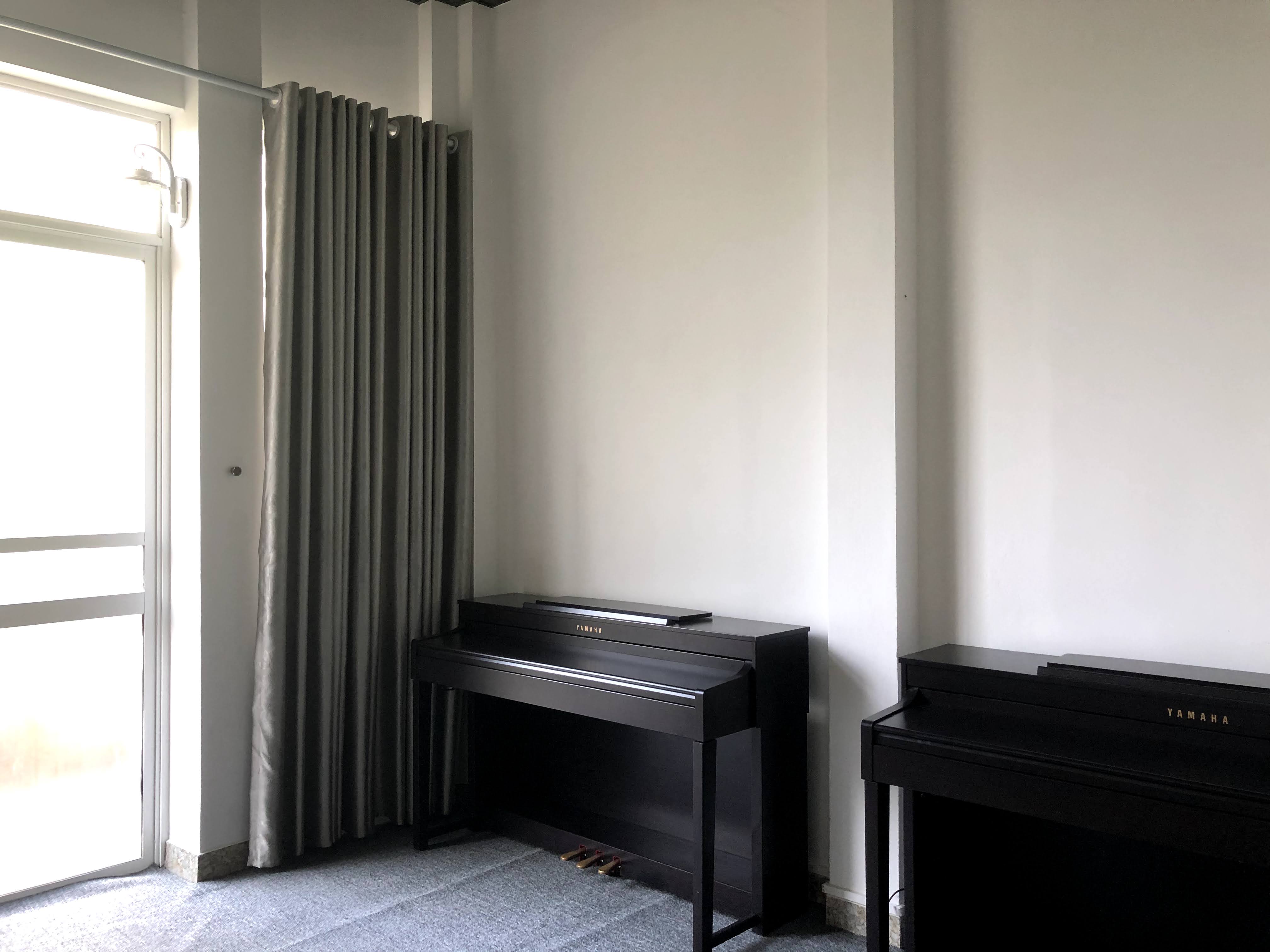 Biểu Diễn & Sân Khấu